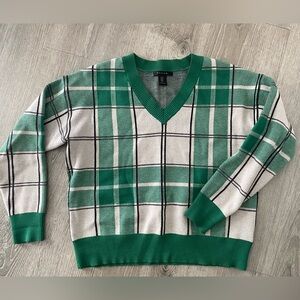 Beautiful vneck sweater